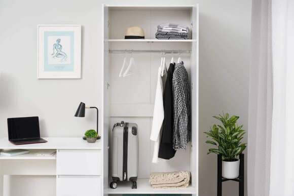 Шкаф двухстворчатый Челси белый глянец / белый