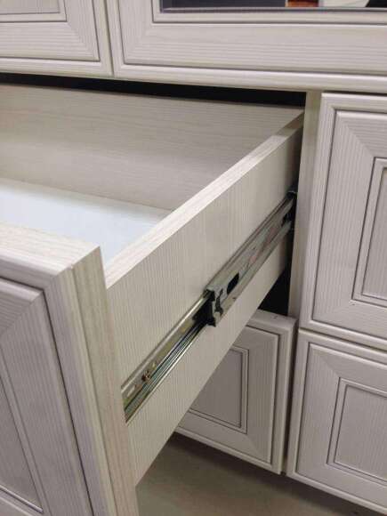 Шкаф для посуды Венеция 09 Ижмебель Шкаф для посуды Венеция 09 Ижмебель